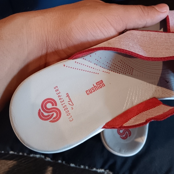Cloudsteppers by Clarks Red and Cream Sandals - Picture 4 of 6